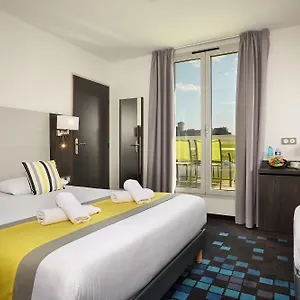 astrid-lourdes.midi-pyreneeshotels.com/